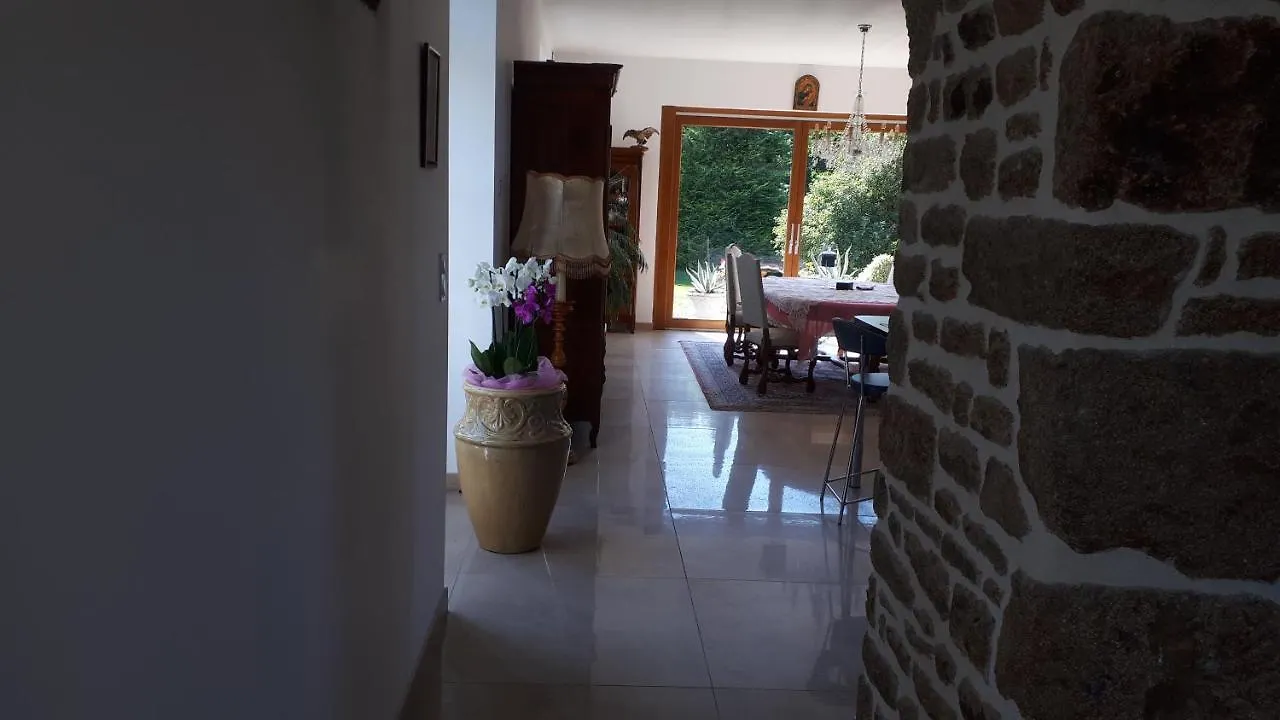 Chez Celine Bed & Breakfast Sens-de-Bretagne