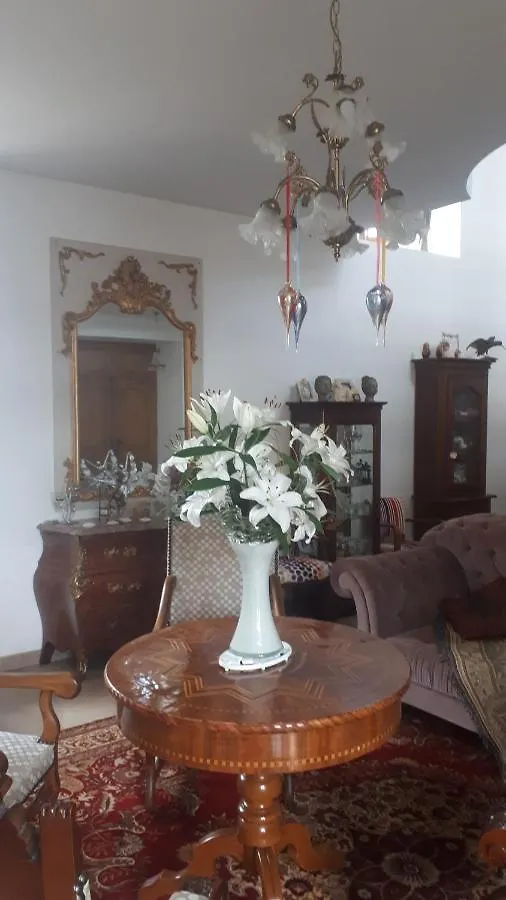 Chez Celine Bed & Breakfast Sens-de-Bretagne