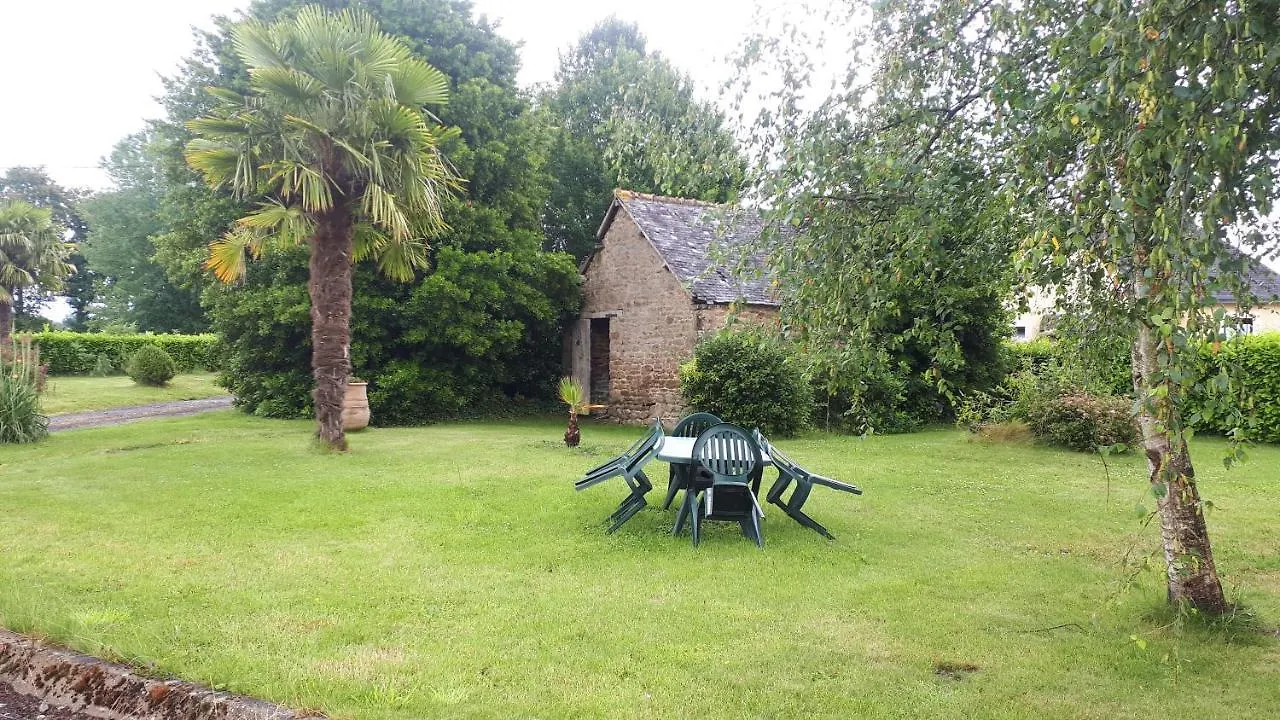 Chez Celine Bed & Breakfast Sens-de-Bretagne