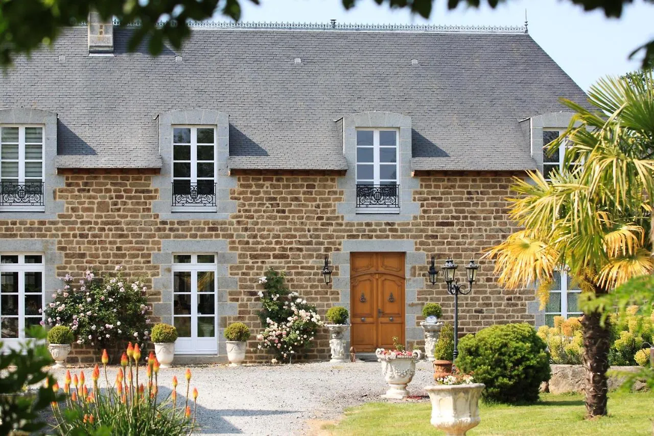 Chez Celine Bed & Breakfast Sens-de-Bretagne