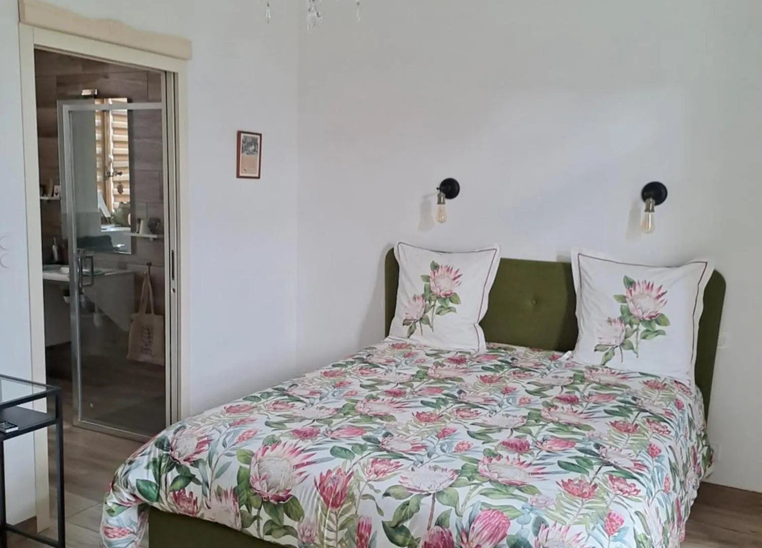 Chez Celine Bed & Breakfast Sens-de-Bretagne
