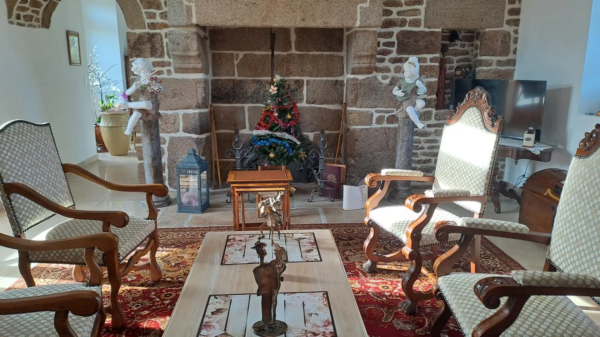 Chez Celine Bed & Breakfast Sens-de-Bretagne